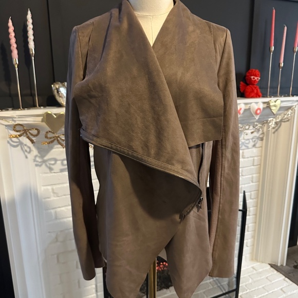 Womens Suede Jacket 🧥 - Picture 4 of 5